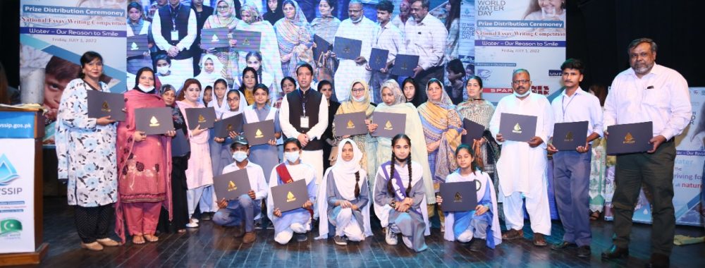 Participants from DMC East Karachi with PD-KWSSIP at Prize-Distribution Ceremony of National Essay-Writing Competition